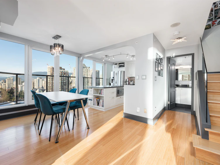 1806-888 Pacific Street, Vancouver, BC, V6Z 2S6 - 2