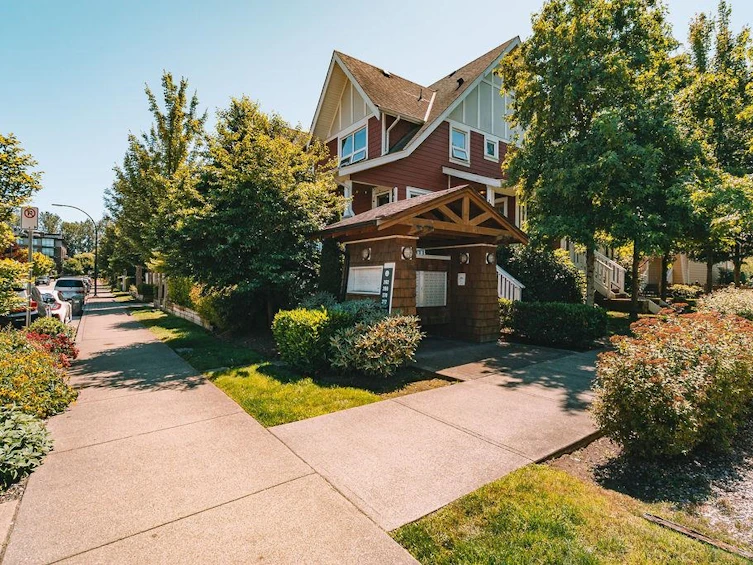 266 Camata Street, New Westminster, BC, V3M 0H8 - 34