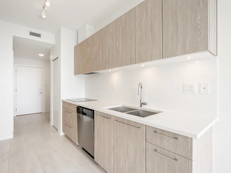 603-691 North Road, Burnaby, BC, V3J 0H9 - 6