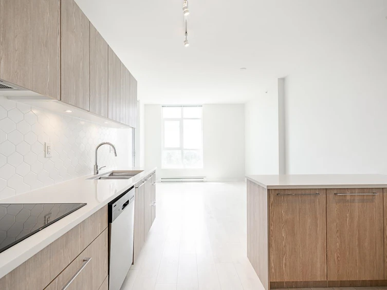 603-691 North Road, Burnaby, BC, V3J 0H9 - 7