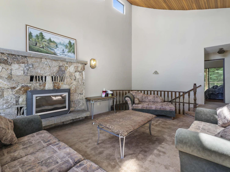 2001 St George Street, Port Moody, BC, V3H 2E7 - 4
