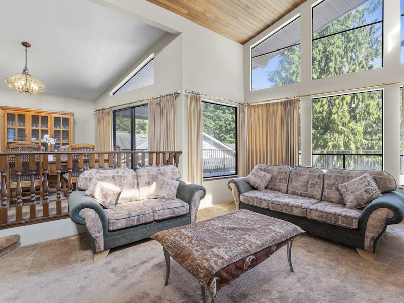 2001 St George Street, Port Moody BC V3H 2E7