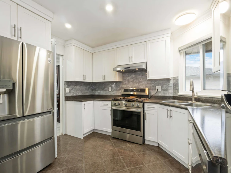 2706 Mitchell Street, Abbotsford, BC, V2T 5G4 - 3