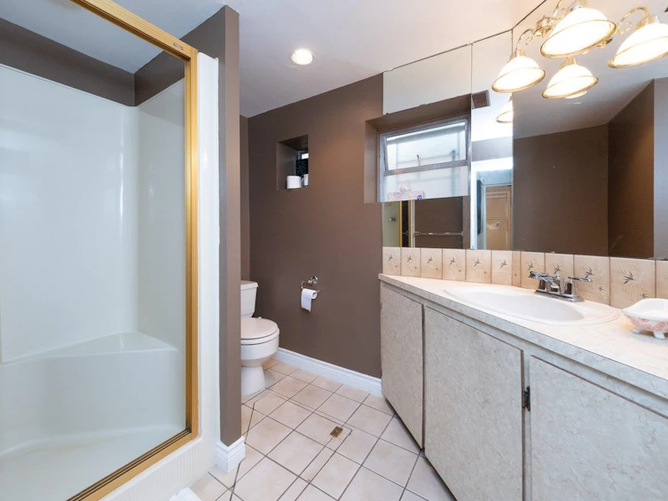 7891 Selkirk Street, Vancouver, BC, V6P 4H5 - 31