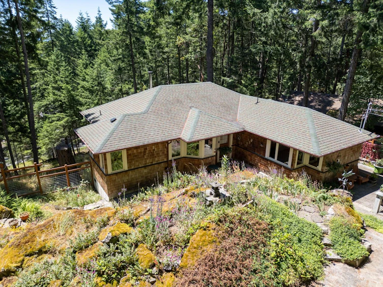 2622 Lighthouse Lane, Pender Island, BC, V0N 2M2 - 2