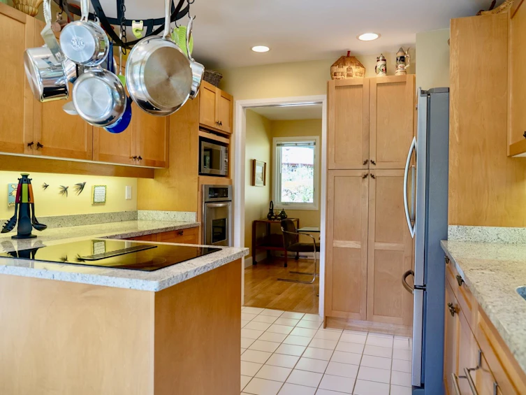 2622 Lighthouse Lane, Pender Island, BC, V0N 2M2 - 13