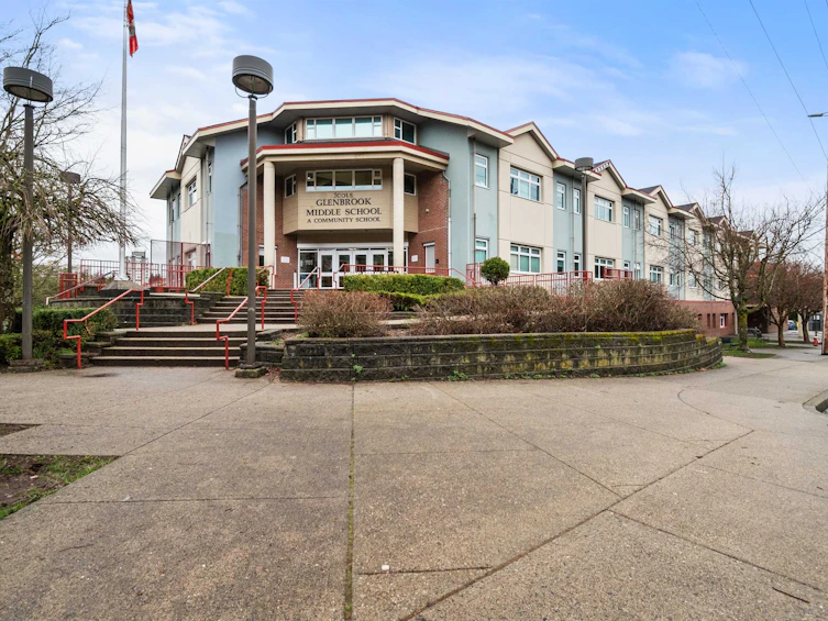 109-675 Park Crescent, New Westminster, BC, V3L 5W4 - 33