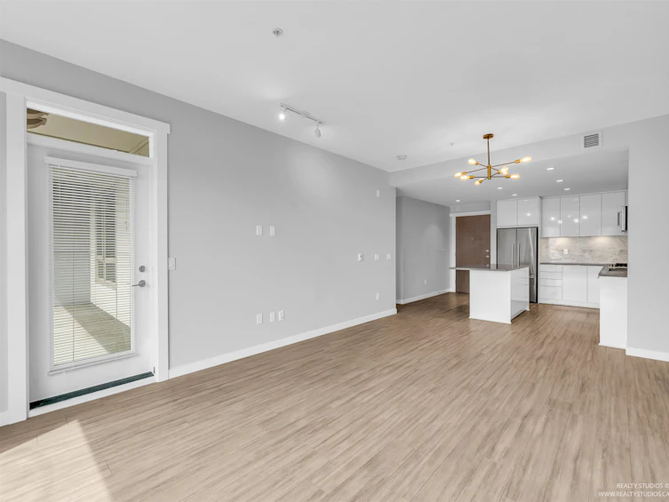 322-2651 Library Lane, North Vancouver, BC, V7J 0C1 - 7