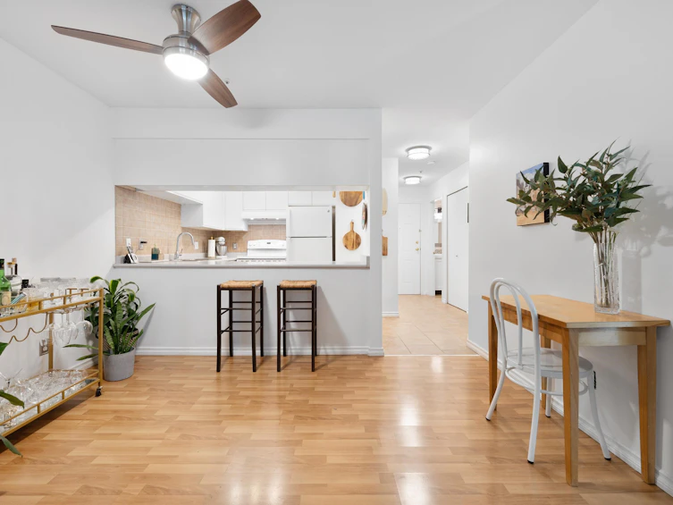 207-2133 Dundas Street, Vancouver, BC, V5L 1J7 - 8
