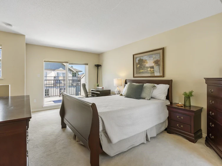17-14855 100 Avenue, Surrey, BC, V3R 2W1 - 14