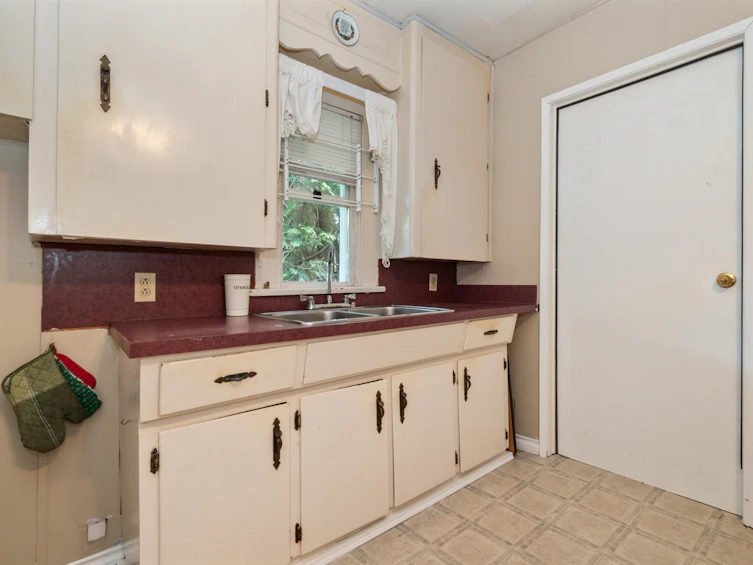45728 Henderson Avenue, Chilliwack, BC, V2P 2Y3 - 14