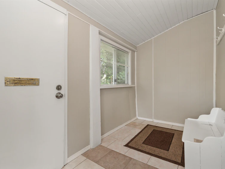 45728 Henderson Avenue, Chilliwack, BC, V2P 2Y3 - 8