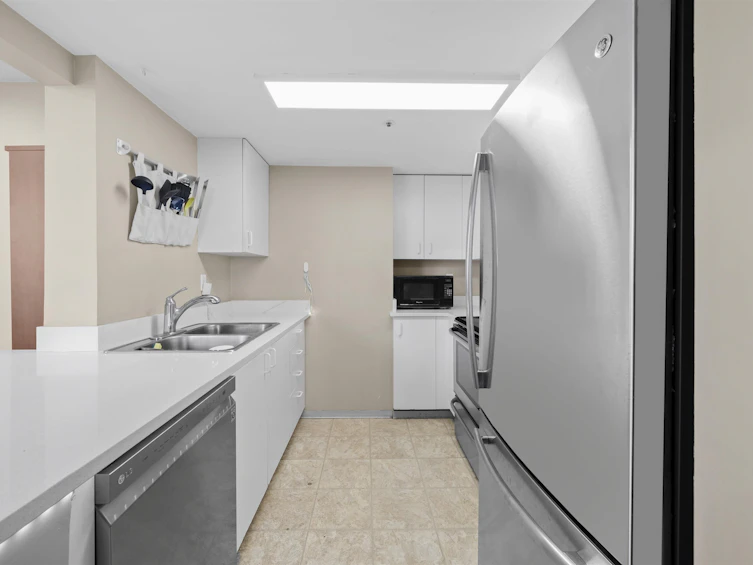 PH05-838 Agnes Street, New Westminster, BC, V3M 6R3 - 6