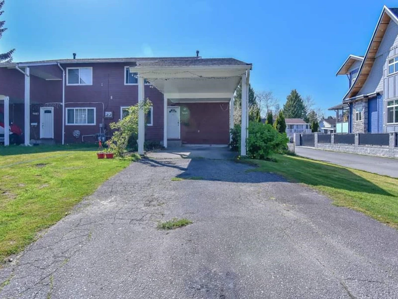 9443 132a Street, Surrey BC V3V 6W3