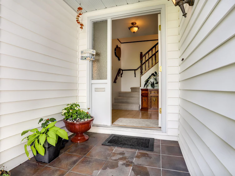 6135 Cottonwood Street, Delta, BC, V4E 3K1 - 3