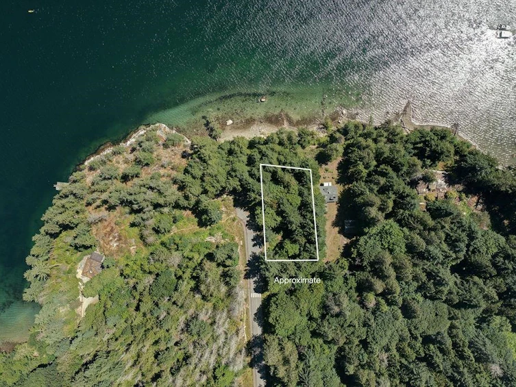 6051 Kingfisher Avenue, Sechelt, BC, V7Z 0R1