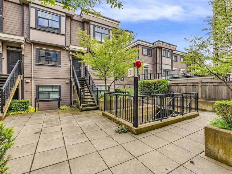 213-828 Royal Avenue, New Westminster, BC, V3M 1J9 - 23