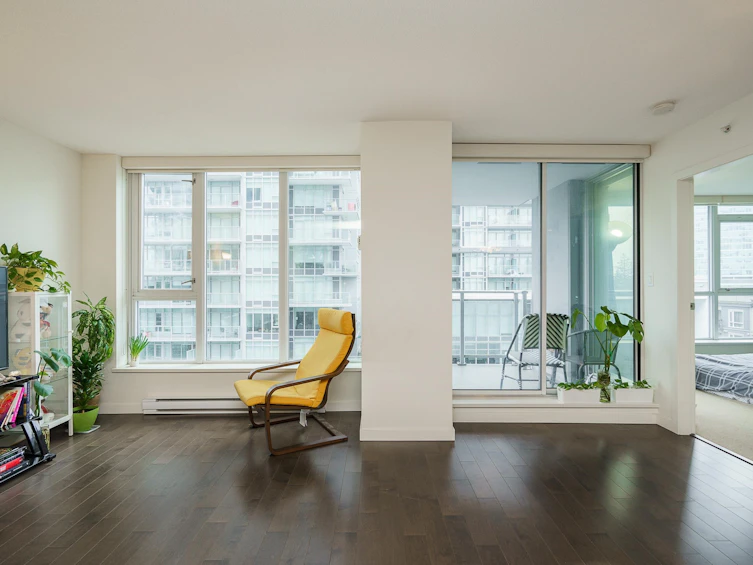 607-13325 102a Avenue, Surrey, BC, V3T 0J5 - 12