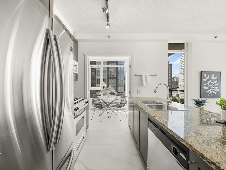 1602-1001 Homer Street, Vancouver, BC, V6B 1M9 - 11