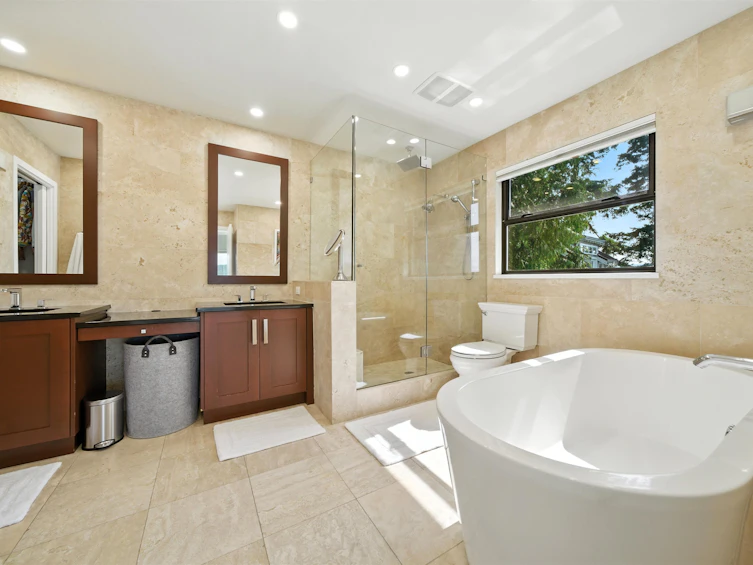8275 Pasco Road, West Vancouver, BC, V7W 2T5 - 23