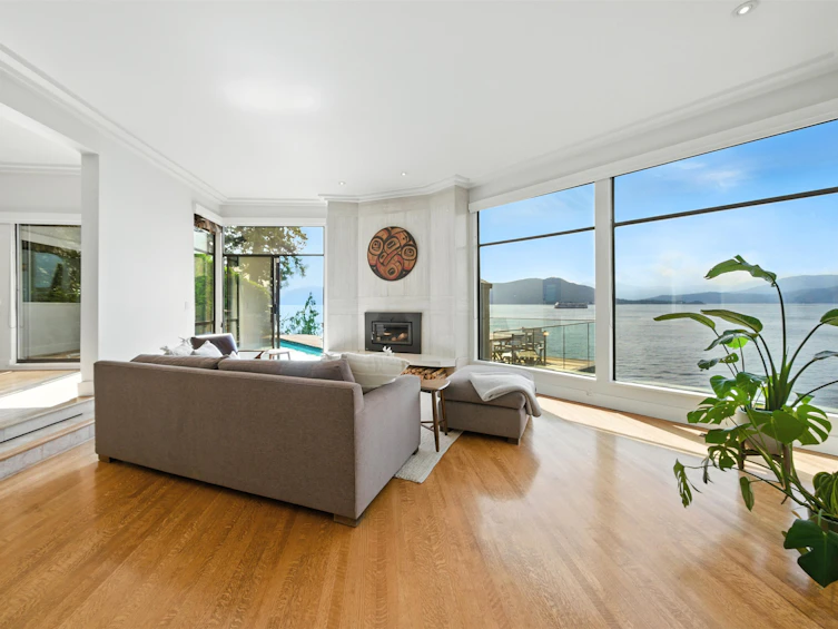 8275 Pasco Road, West Vancouver, BC, V7W 2T5 - 9