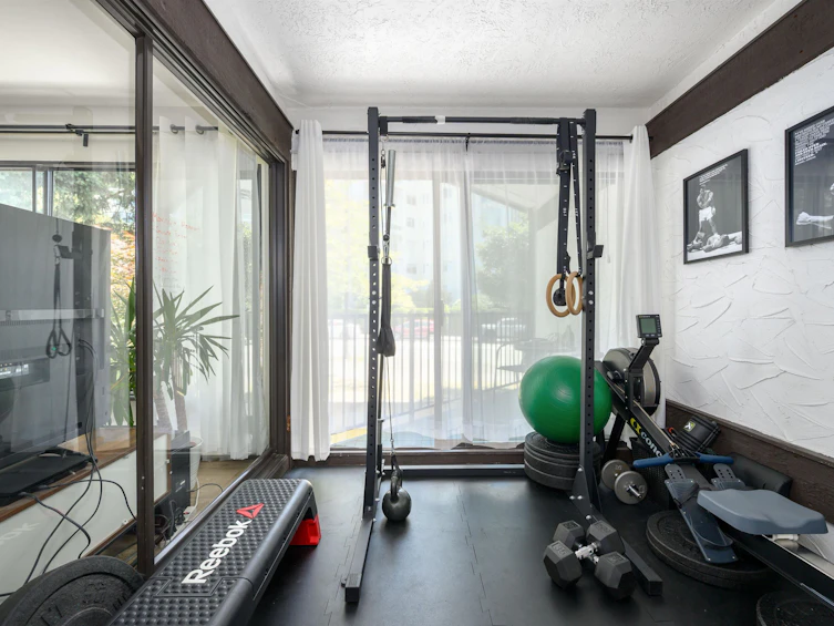 206-1437 Foster Street, Surrey, BC, V4B 3X6 - 9