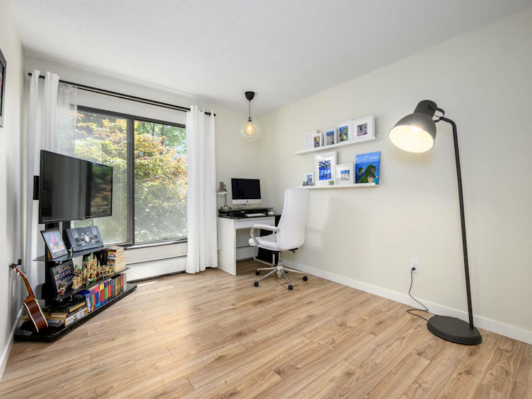 206-1437 Foster Street, Surrey, BC, V4B 3X6 - 23