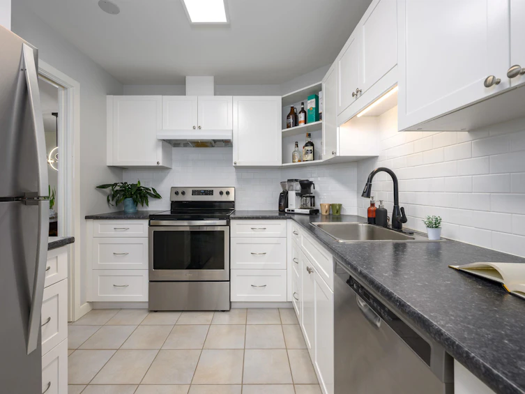 206-1437 Foster Street, Surrey, BC, V4B 3X6 - 14