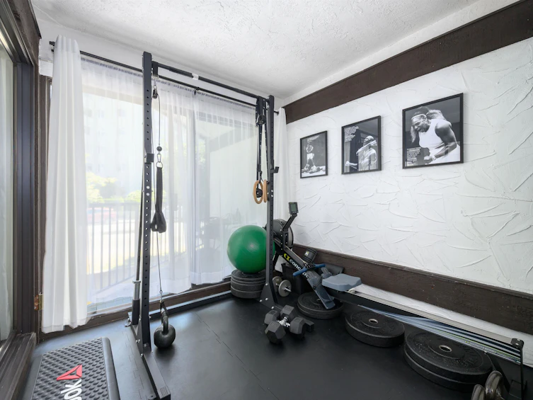 206-1437 Foster Street, Surrey, BC, V4B 3X6 - 8