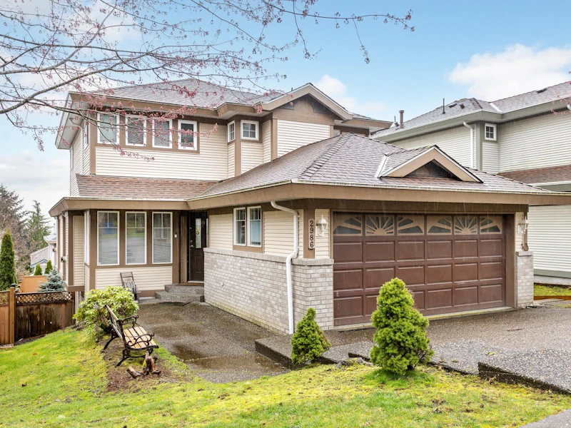 2986 Pinetree Close, Coquitlam BC V3E 2Z5