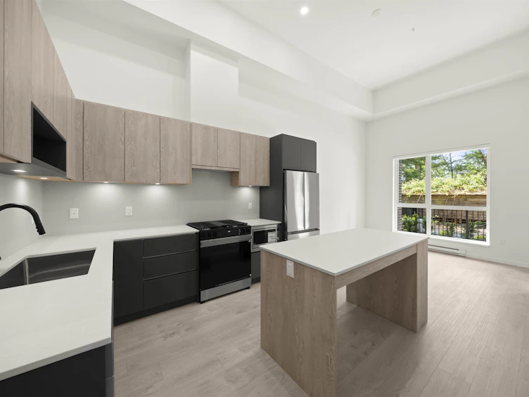 105-6585 195a Street, Surrey, BC, V4N 6Y9 - 2