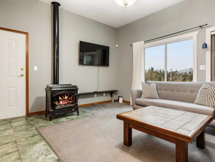 42160 Majuba Hill Road, Chilliwack, BC, V2R 5H2 - 15