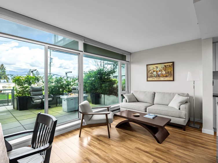 221-289 E 6th Avenue, Vancouver, BC, V5T 0E9 - 3