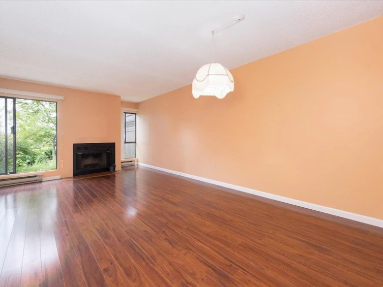 22-230 W 14th Street, North Vancouver, BC, V7M 1P3 - 2