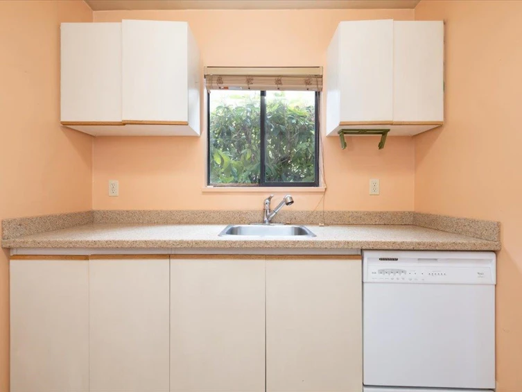 22-230 W 14th Street, North Vancouver, BC, V7M 1P3 - 11