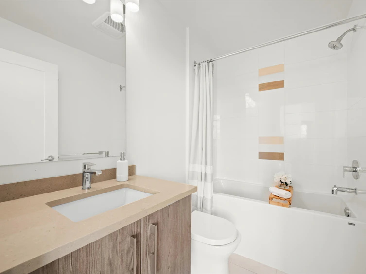 501-20829 77a Avenue, Langley, BC, V2Y 0Y5 - 20