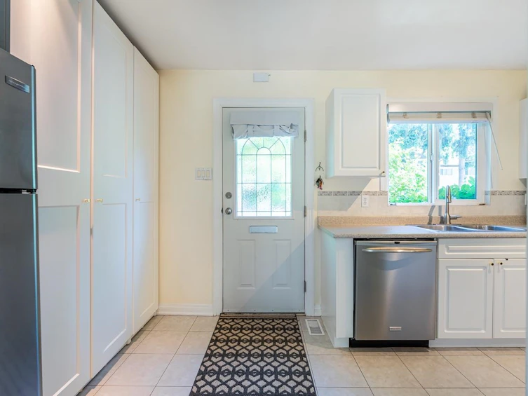 3349 Ganymede Drive, Burnaby, BC, V3J 1A5 - 4
