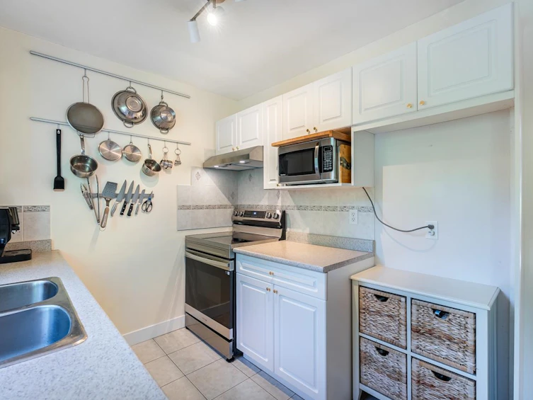 3349 Ganymede Drive, Burnaby, BC, V3J 1A5 - 2