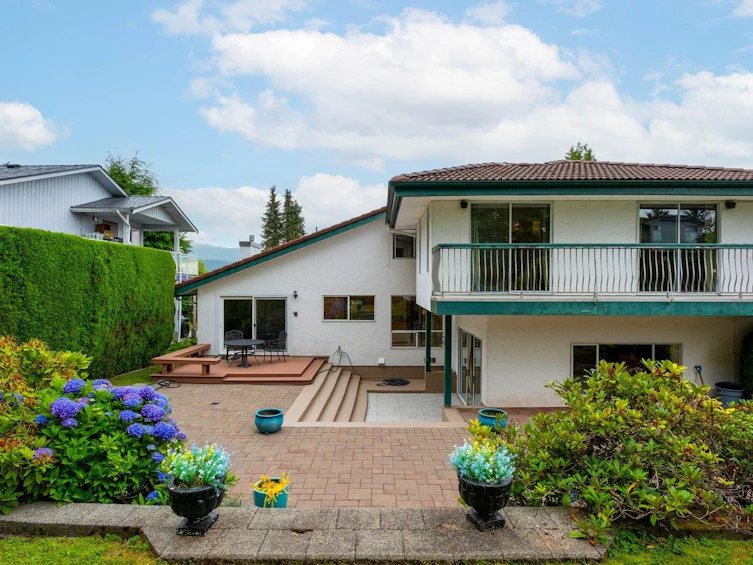 375 Fairway Drive, North Vancouver, BC, V7G 1L4 - 33