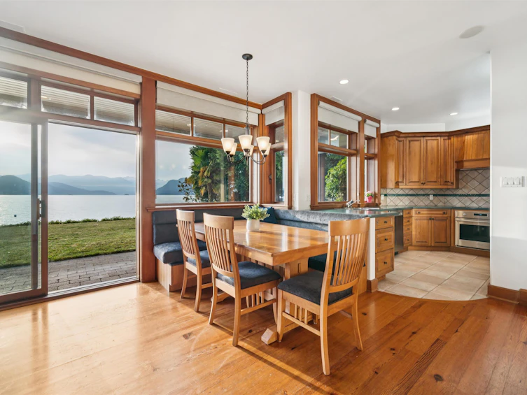 290 Lions Bay Avenue, West Vancouver, BC, V0N 2E0 - 17