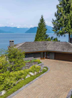 290 Lions Bay Avenue