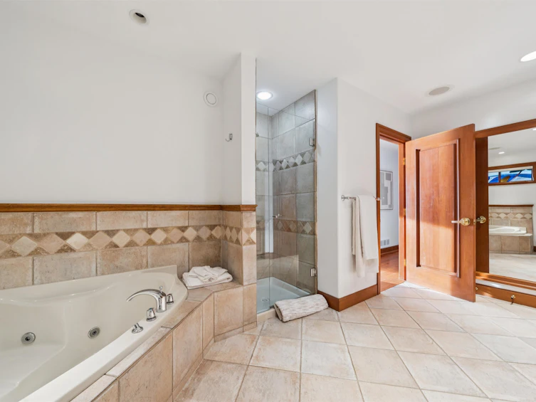 290 Lions Bay Avenue, West Vancouver, BC, V0N 2E0 - 13