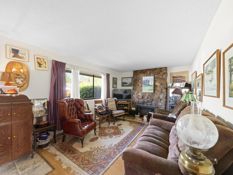 3824 Inverness Street, Port Coquitlam, BC, V3B 3B8 - 10