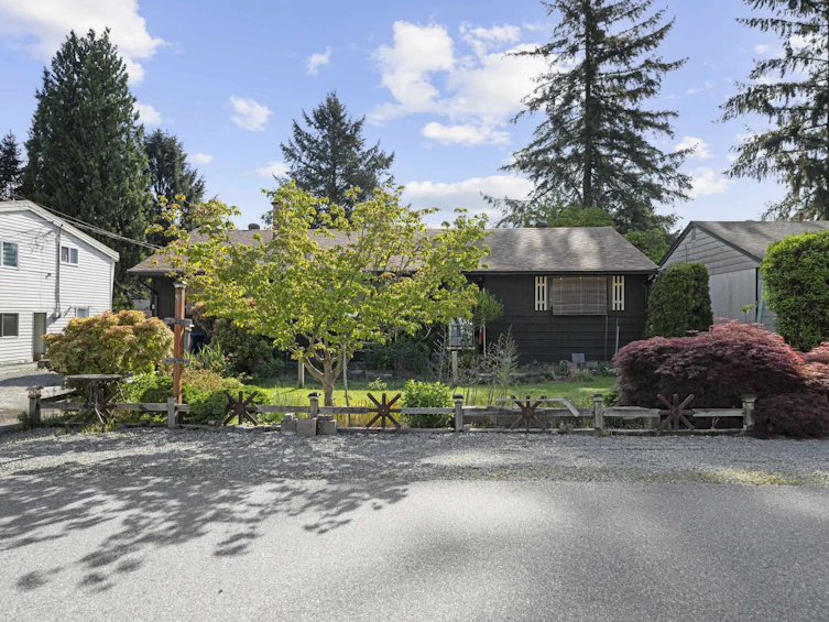 3824 Inverness Street, Port Coquitlam, BC, V3B 3B8 - 3