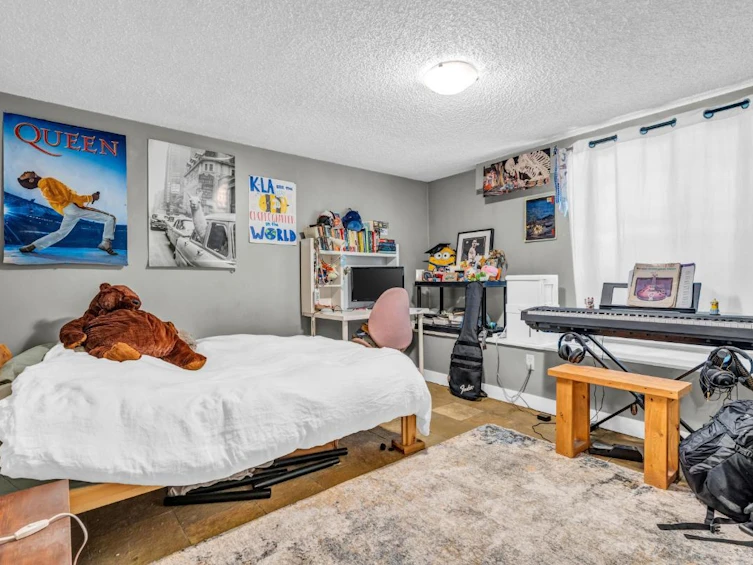 2575 W 3rd Avenue, Vancouver, BC, V6K 1M2 - 27