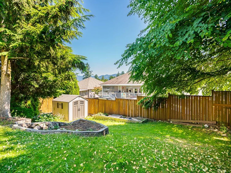 8464 Doerksen Drive, Mission, BC, V2V 7C4 - 38