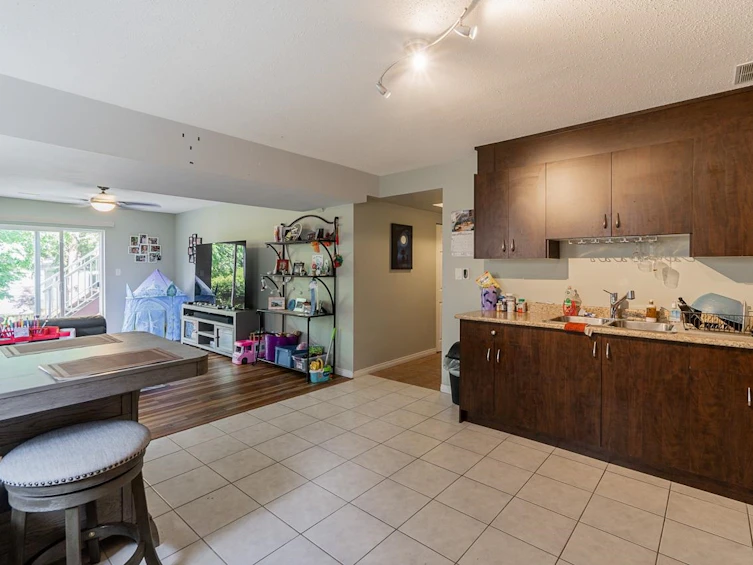 8464 Doerksen Drive, Mission, BC, V2V 7C4 - 29