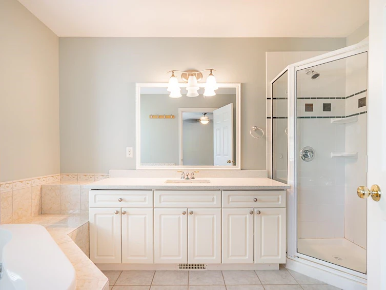 8464 Doerksen Drive, Mission, BC, V2V 7C4 - 18