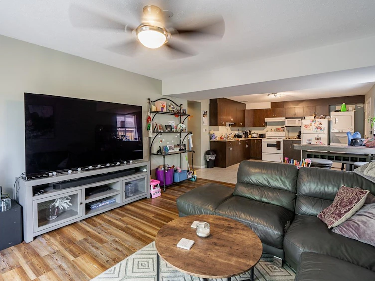 8464 Doerksen Drive, Mission, BC, V2V 7C4 - 30