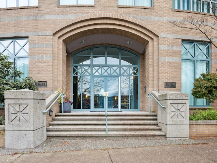 607-1188 Quebec Street, Vancouver, BC, V6A 4B3 - 2